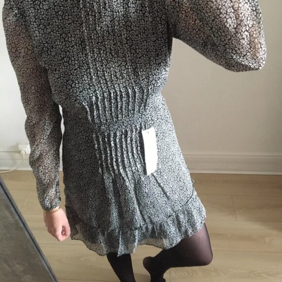 TOPSHOP blackgrey sheer LEOPARD mini DRESS 6 pleated with back cut outs - Picture 4 of 6